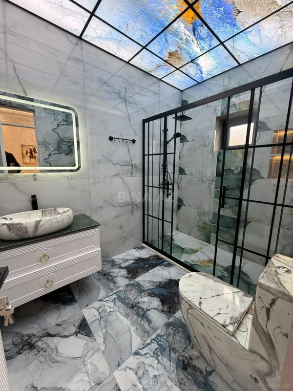 Satılır 5 otaqlı həyət evi 200 m²