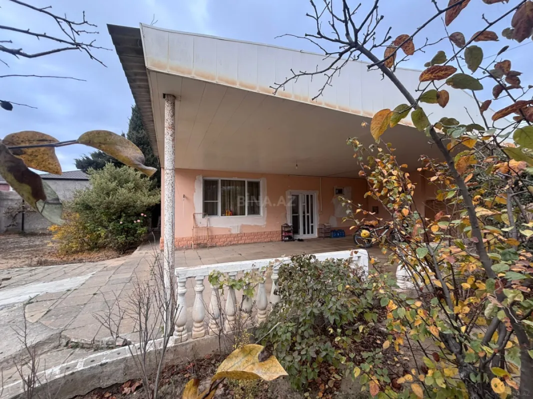 Satılır 5 otaqlı həyət evi 160 m²