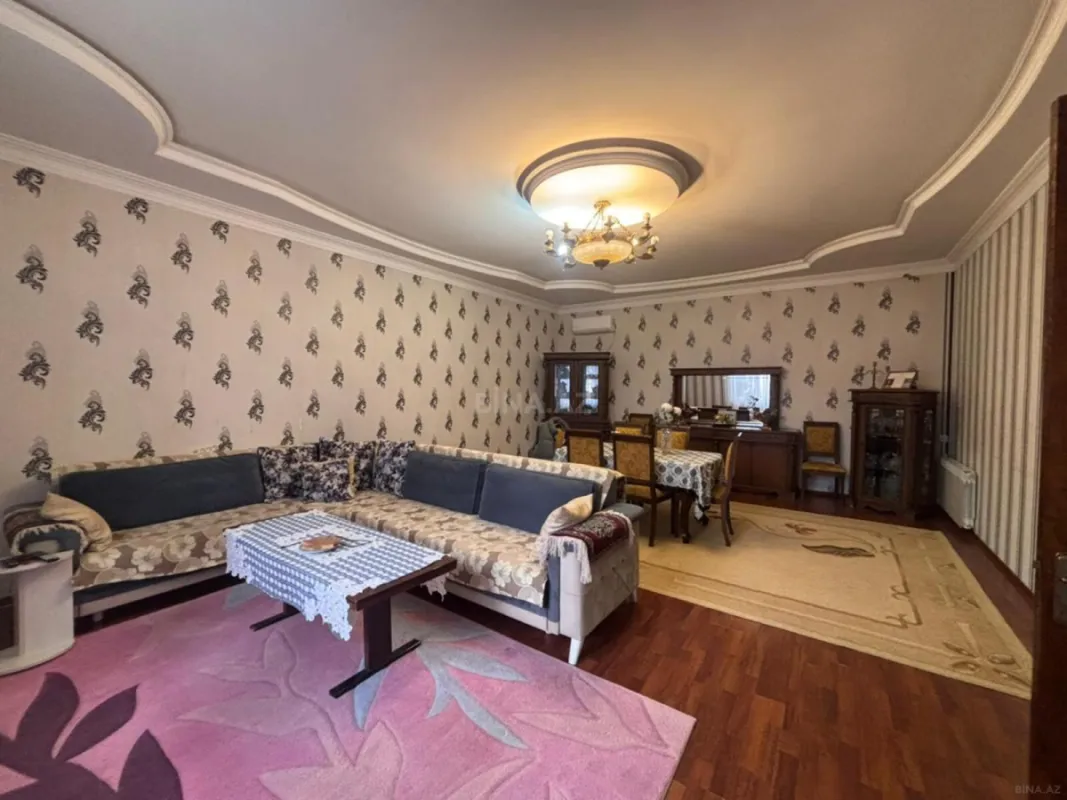 Satılır 5 otaqlı həyət evi 160 m²
