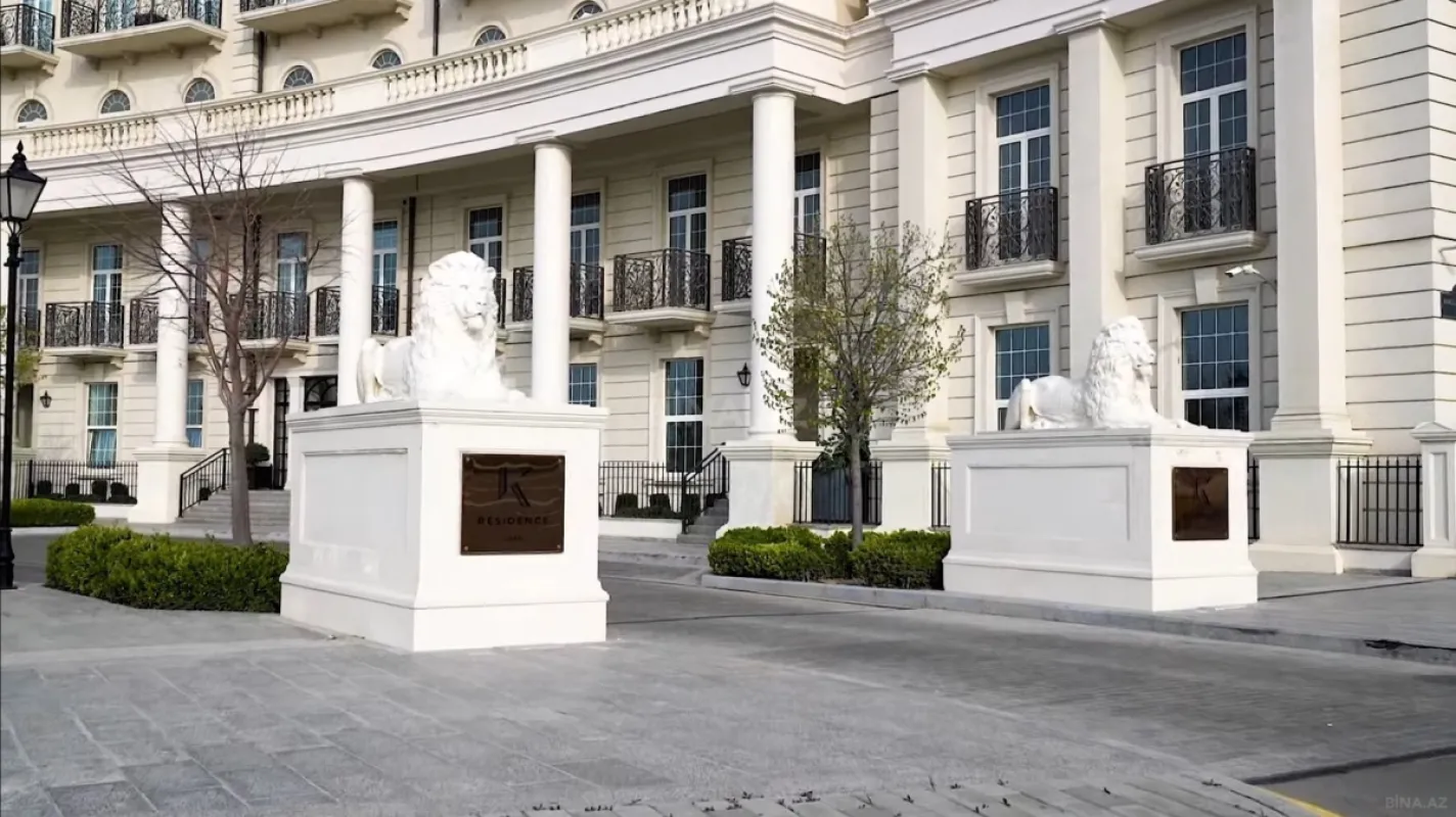 Satılır obyekt 210 m²