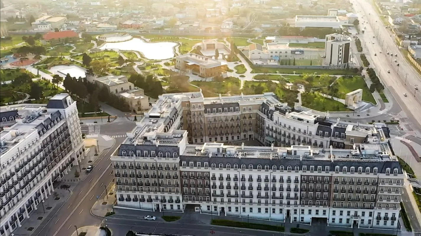 Satılır obyekt 210 m²