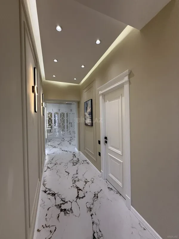 Satılır 3 otaqlı mənzil 150 m²