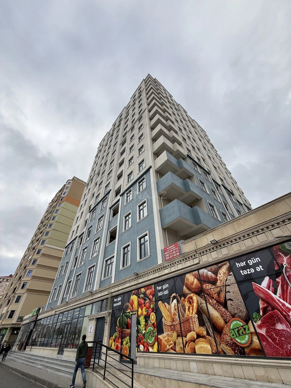 Satılır 3 otaqlı mənzil 150 m²