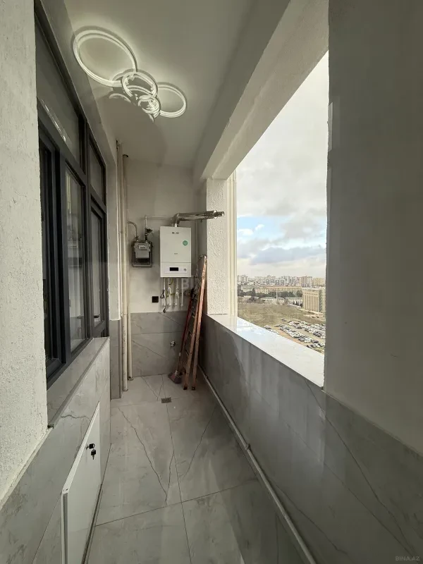 Satılır 3 otaqlı mənzil 150 m²