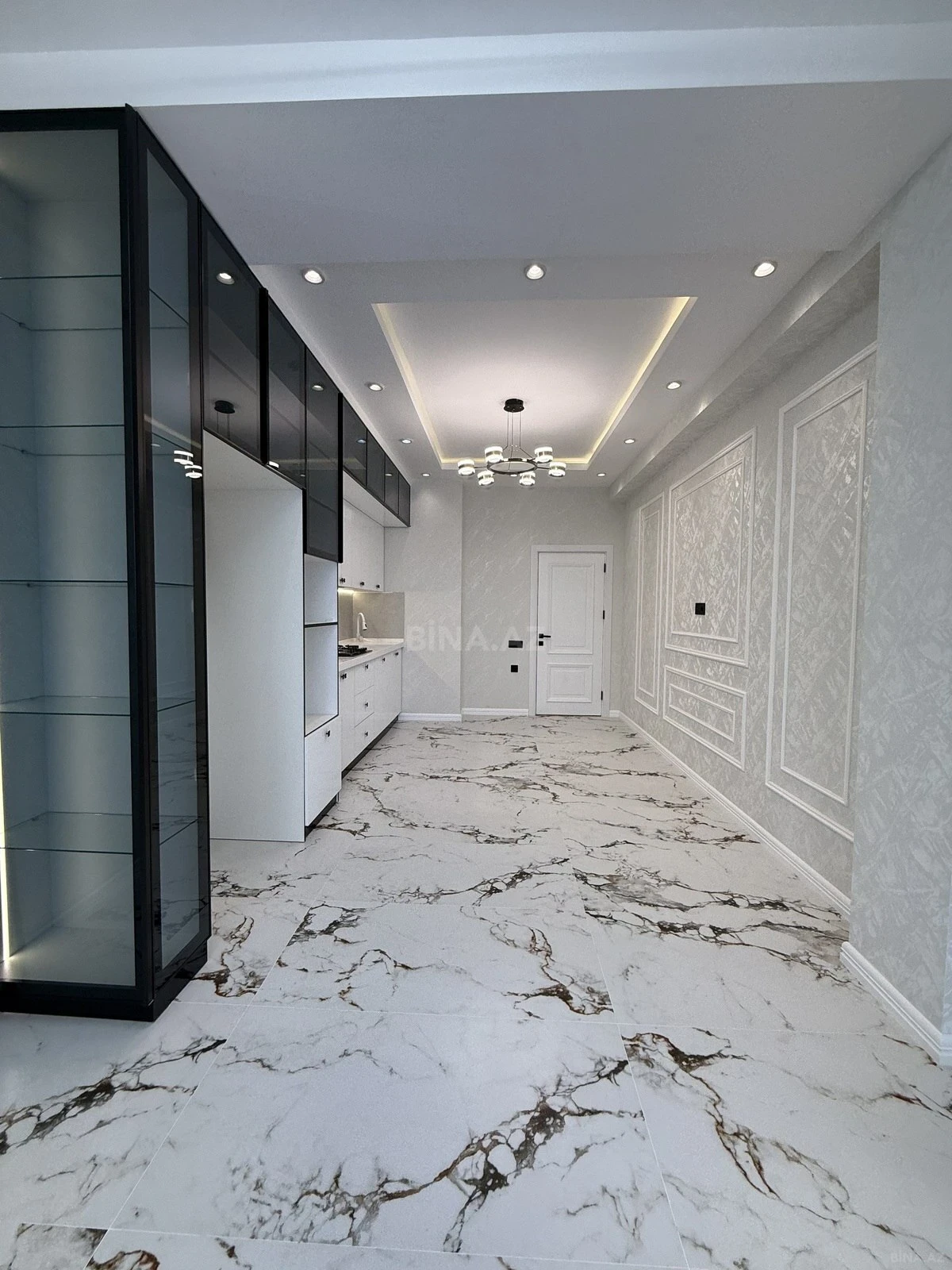 Satılır 3 otaqlı mənzil 150 m²