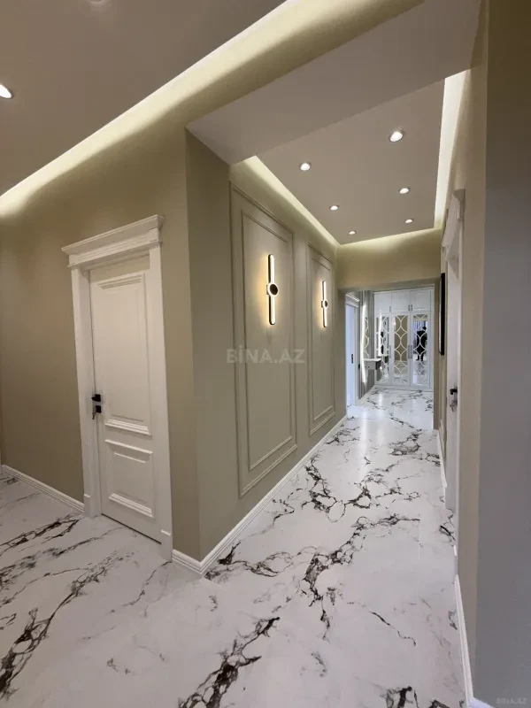 Satılır 3 otaqlı mənzil 150 m²
