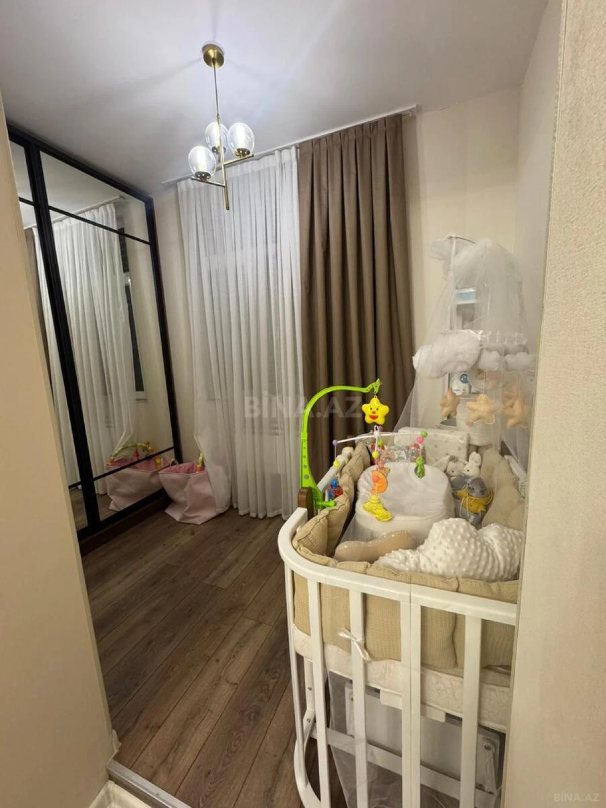 Satılır 2 otaqlı mənzil 65 m²