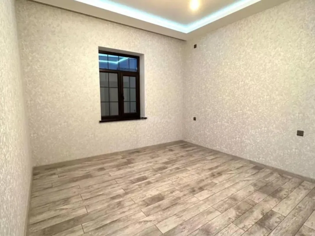 Satılır 4 otaqlı həyət evi 160 m²