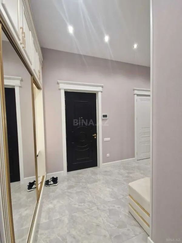 Kirayə verilir 3 otaqlı mənzil 160 m²