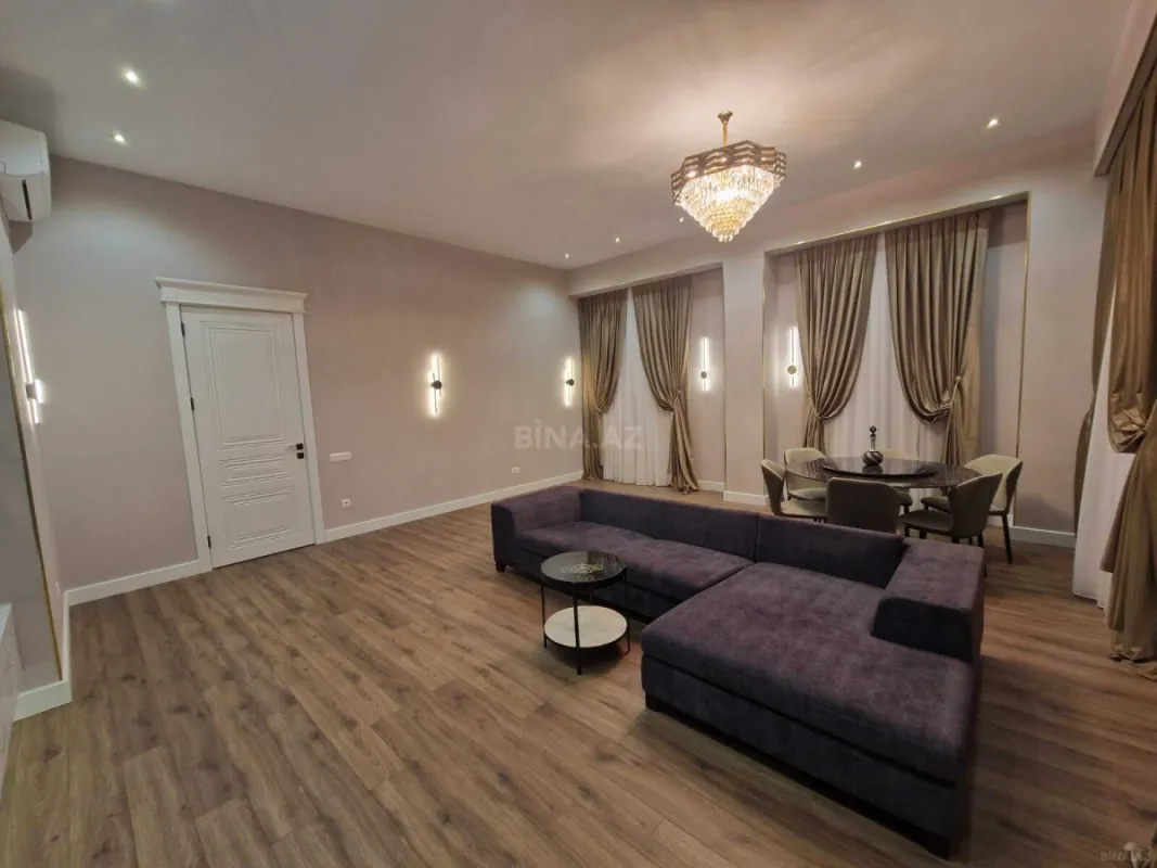 Kirayə verilir 3 otaqlı mənzil 160 m²