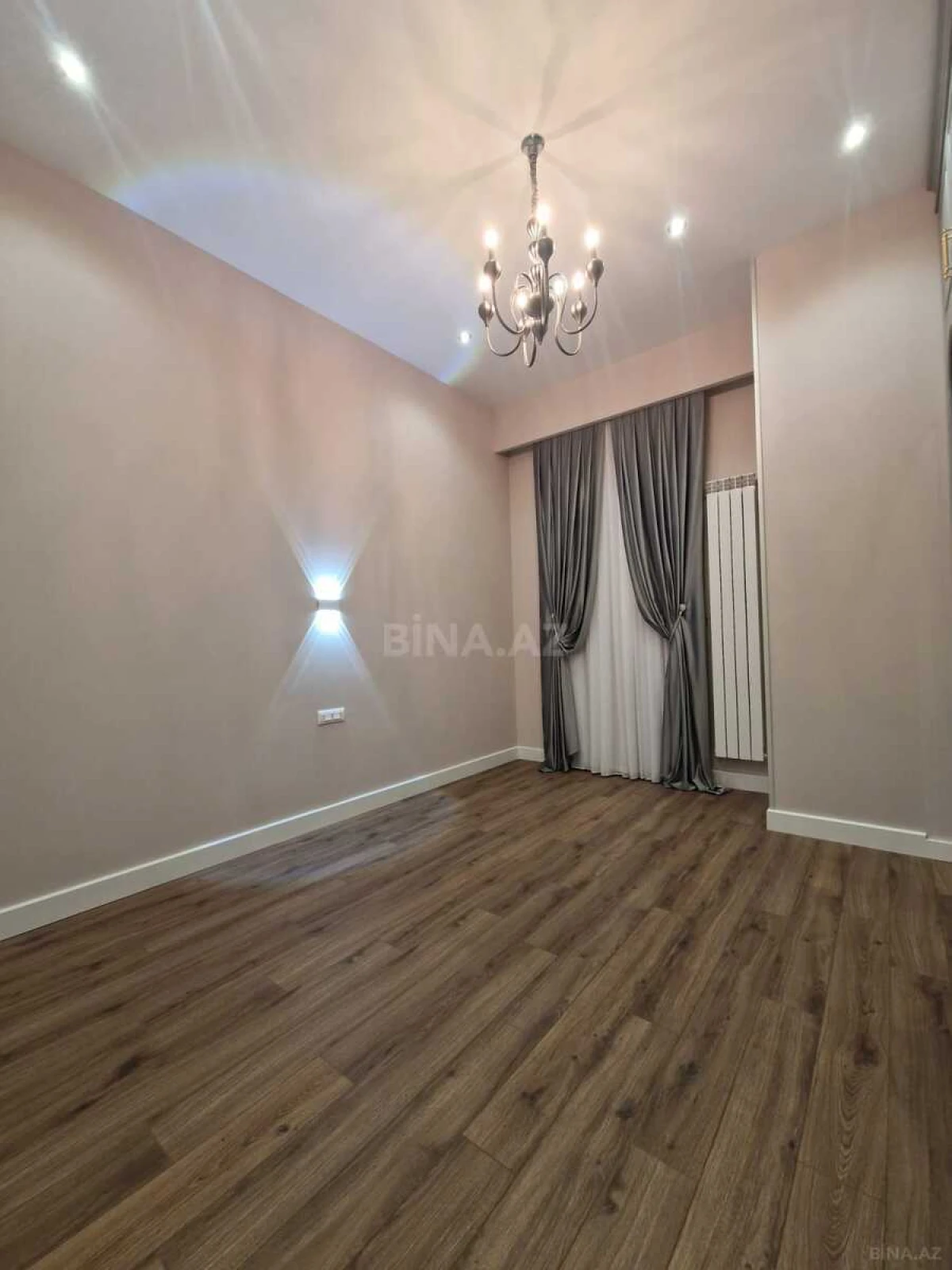 Kirayə verilir 3 otaqlı mənzil 160 m²