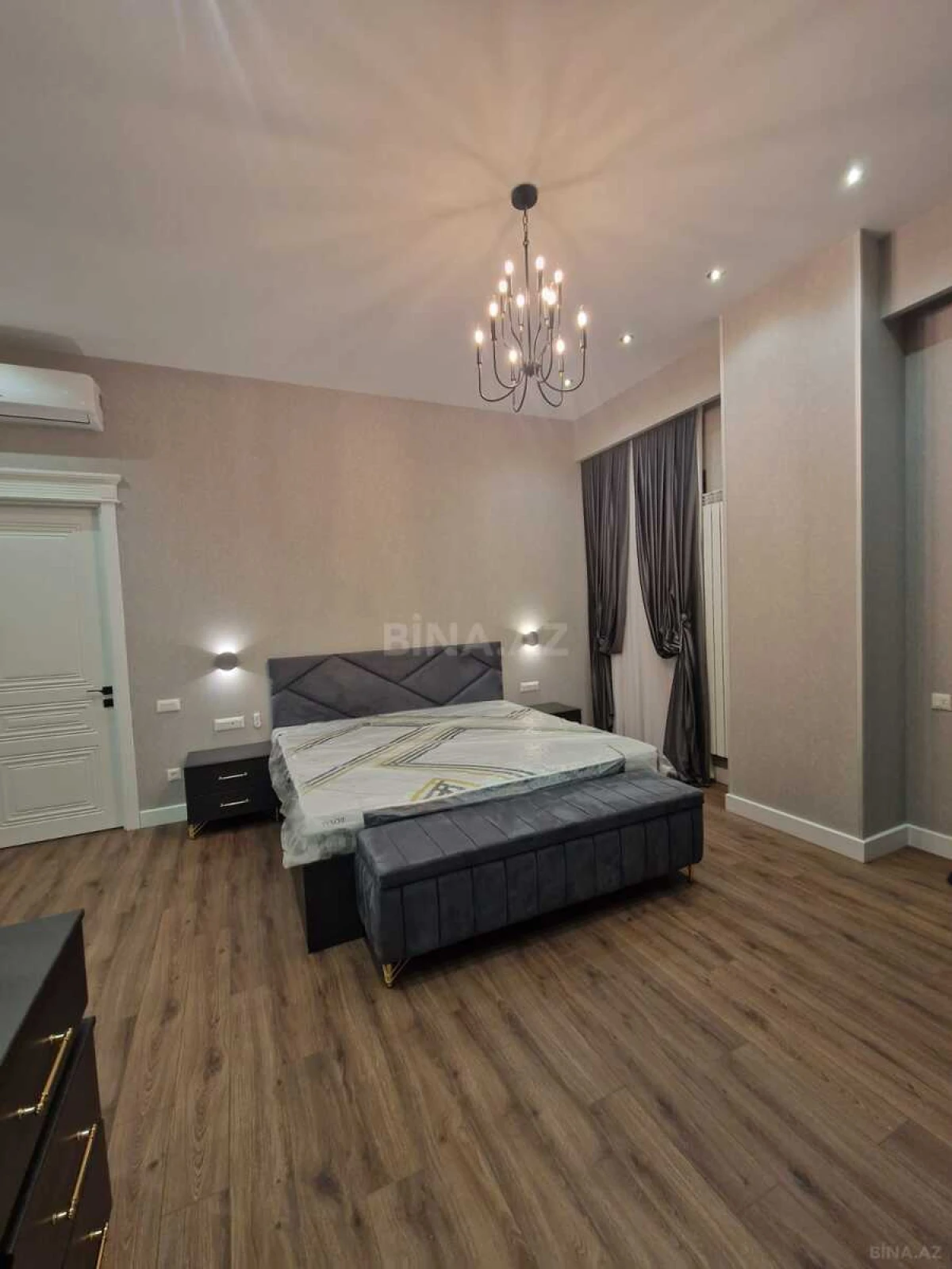 Kirayə verilir 3 otaqlı mənzil 160 m²