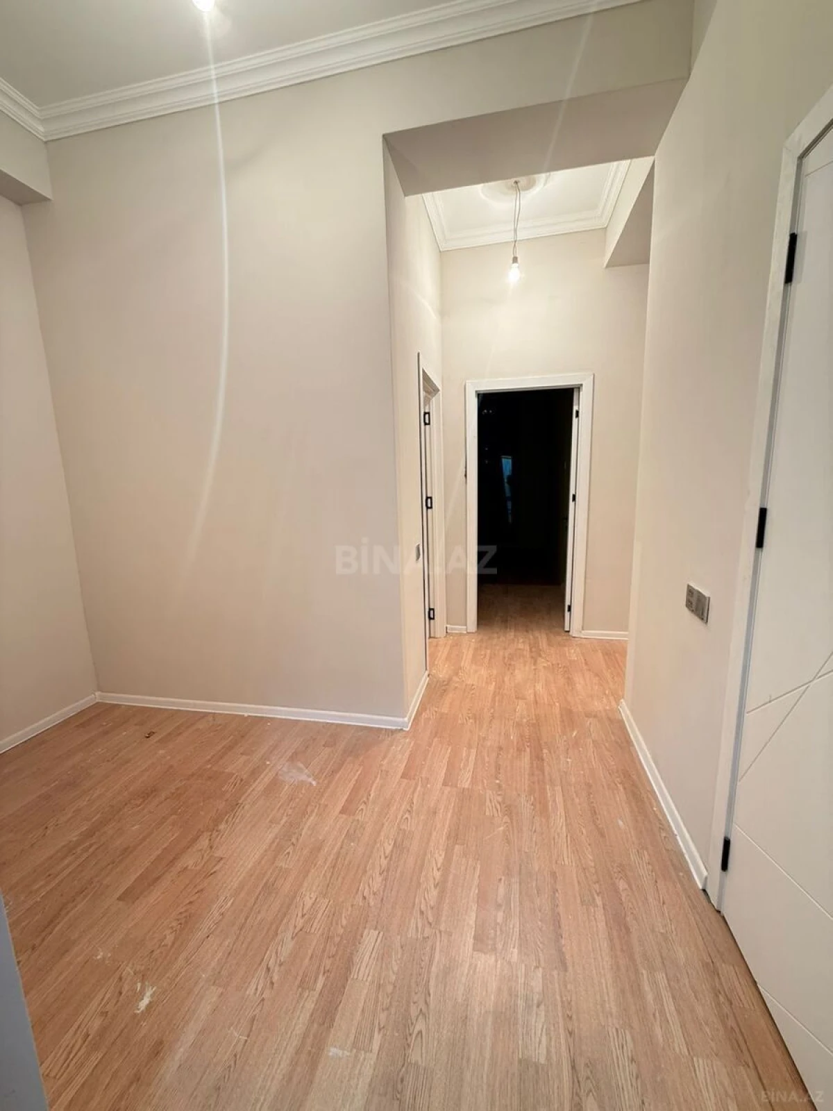 Satılır 4 otaqlı mənzil 129 m²