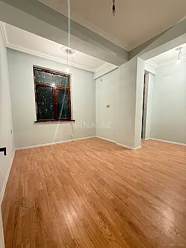 Satılır 4 otaqlı mənzil 129 m²