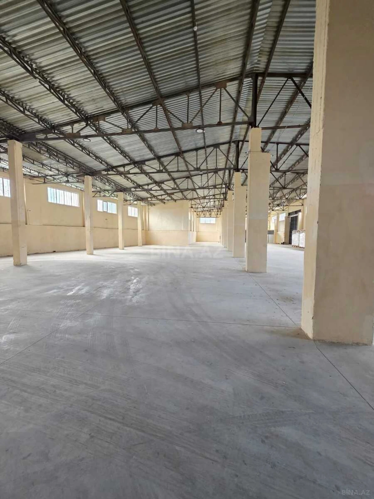 Kirayə verilir obyekt 1800 m²