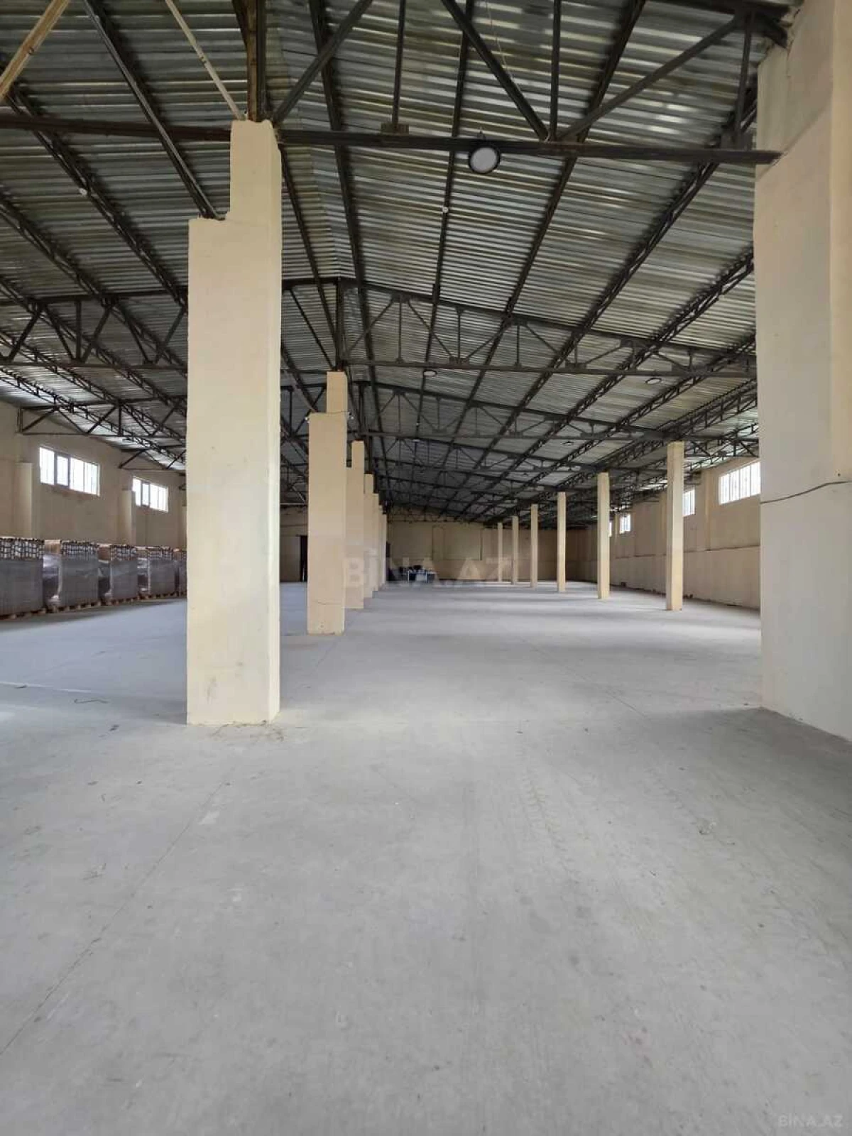 Kirayə verilir obyekt 1800 m²