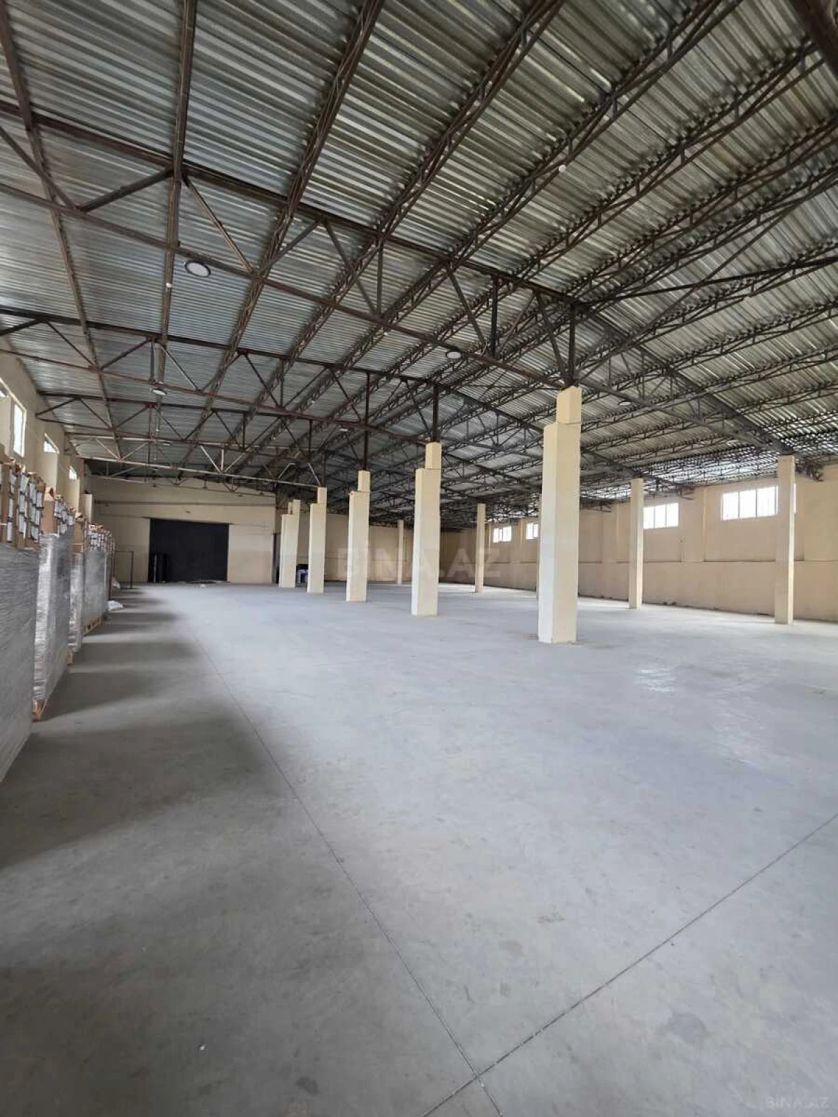 Kirayə verilir obyekt 1800 m²