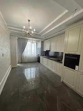 Kirayə verilir 3 otaqlı mənzil 120 m²