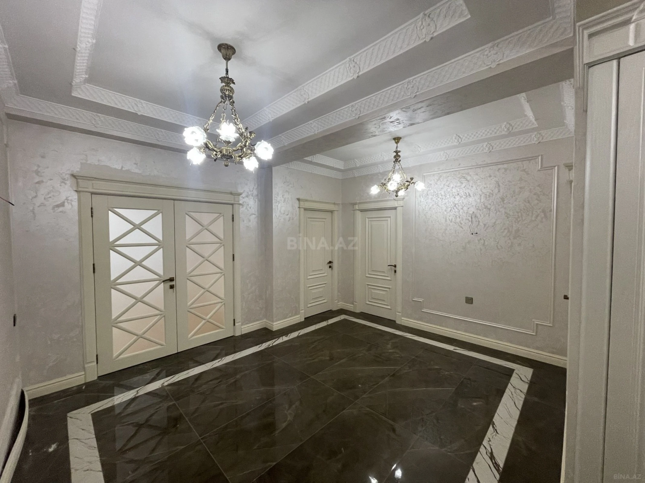 Kirayə verilir 3 otaqlı mənzil 120 m²