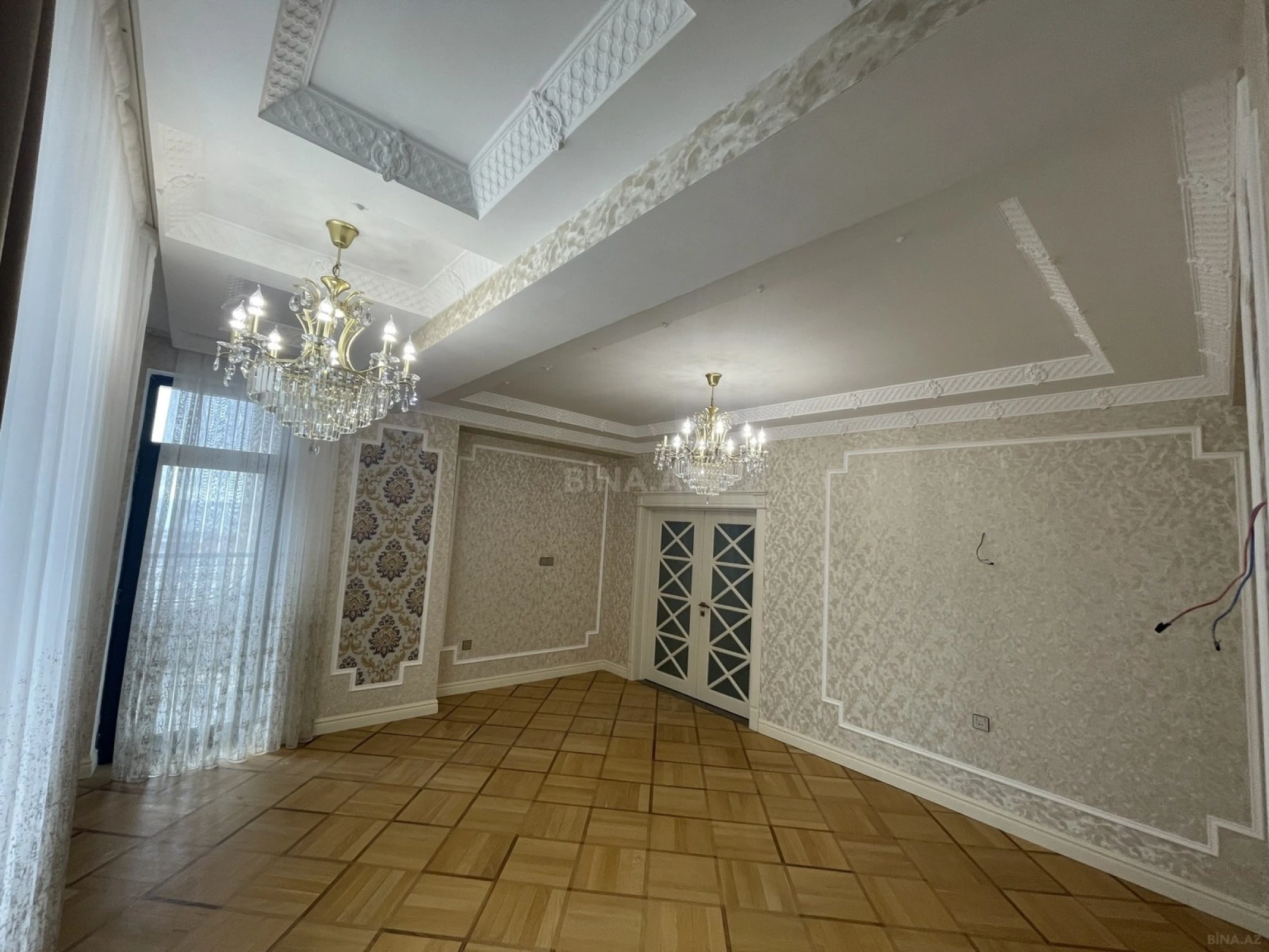 Kirayə verilir 3 otaqlı mənzil 120 m²