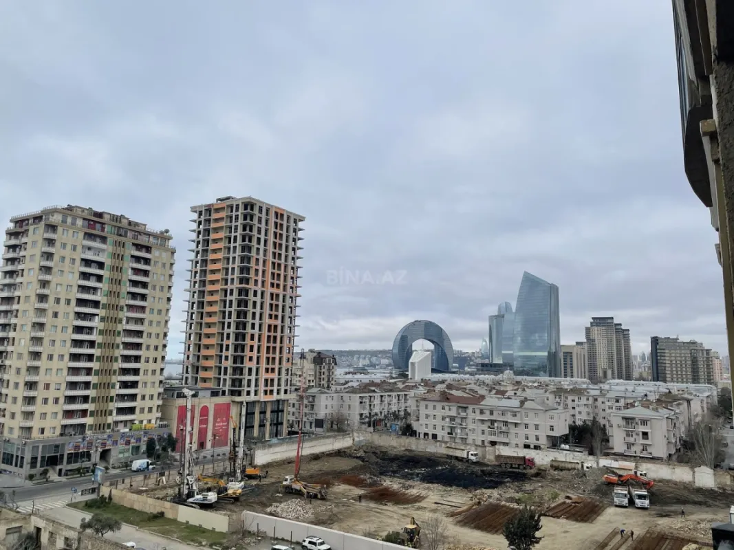 Kirayə verilir 3 otaqlı mənzil 120 m²