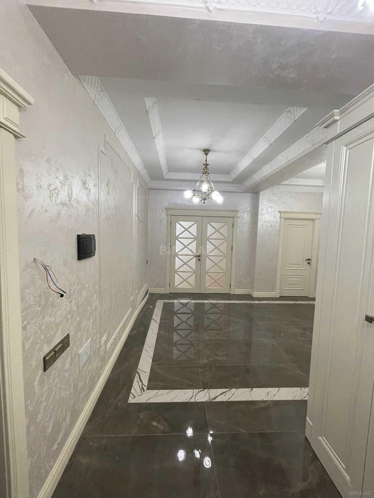 Kirayə verilir 3 otaqlı mənzil 120 m²