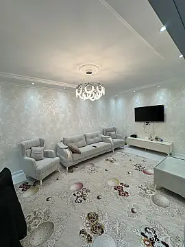 Satılır 5 otaqlı həyət evi 200 m²