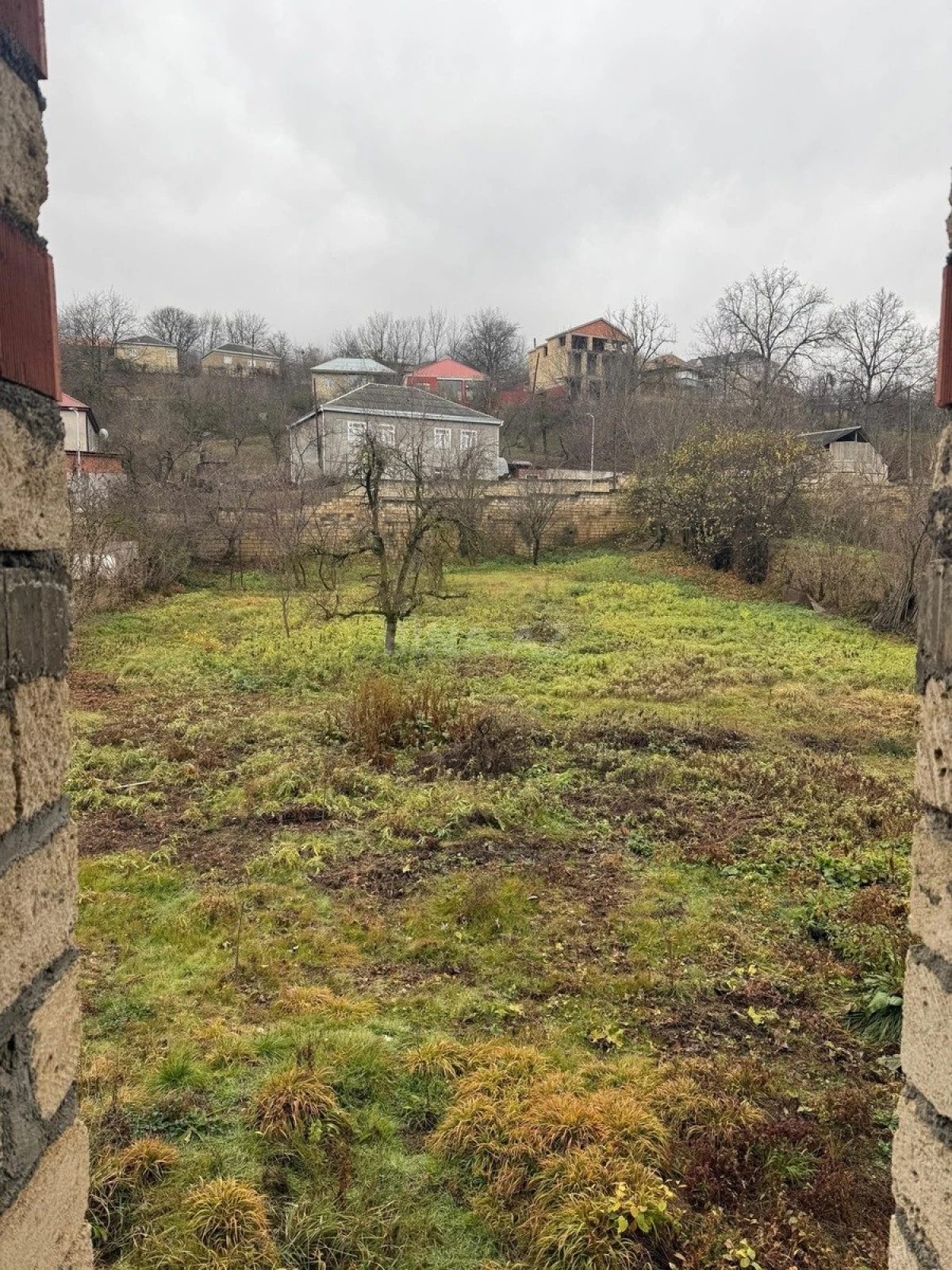 Satılır 8 otaqlı həyət evi 260 m²