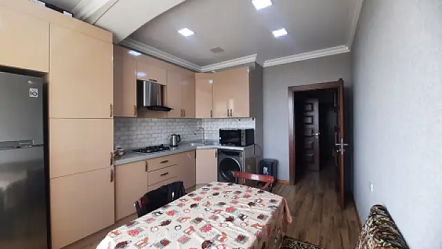 Satılır 2 otaqlı mənzil 80 m²
