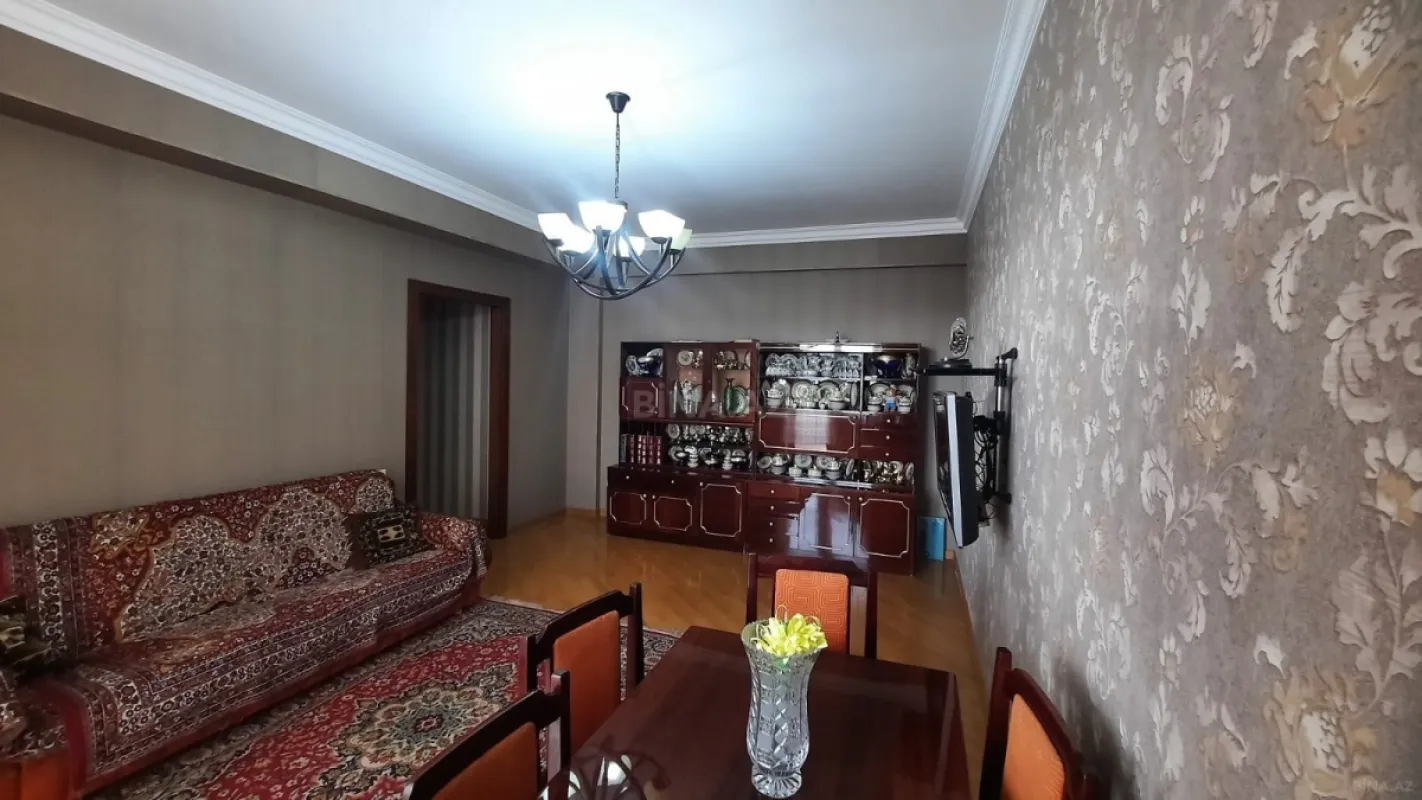 Satılır 2 otaqlı mənzil 80 m²