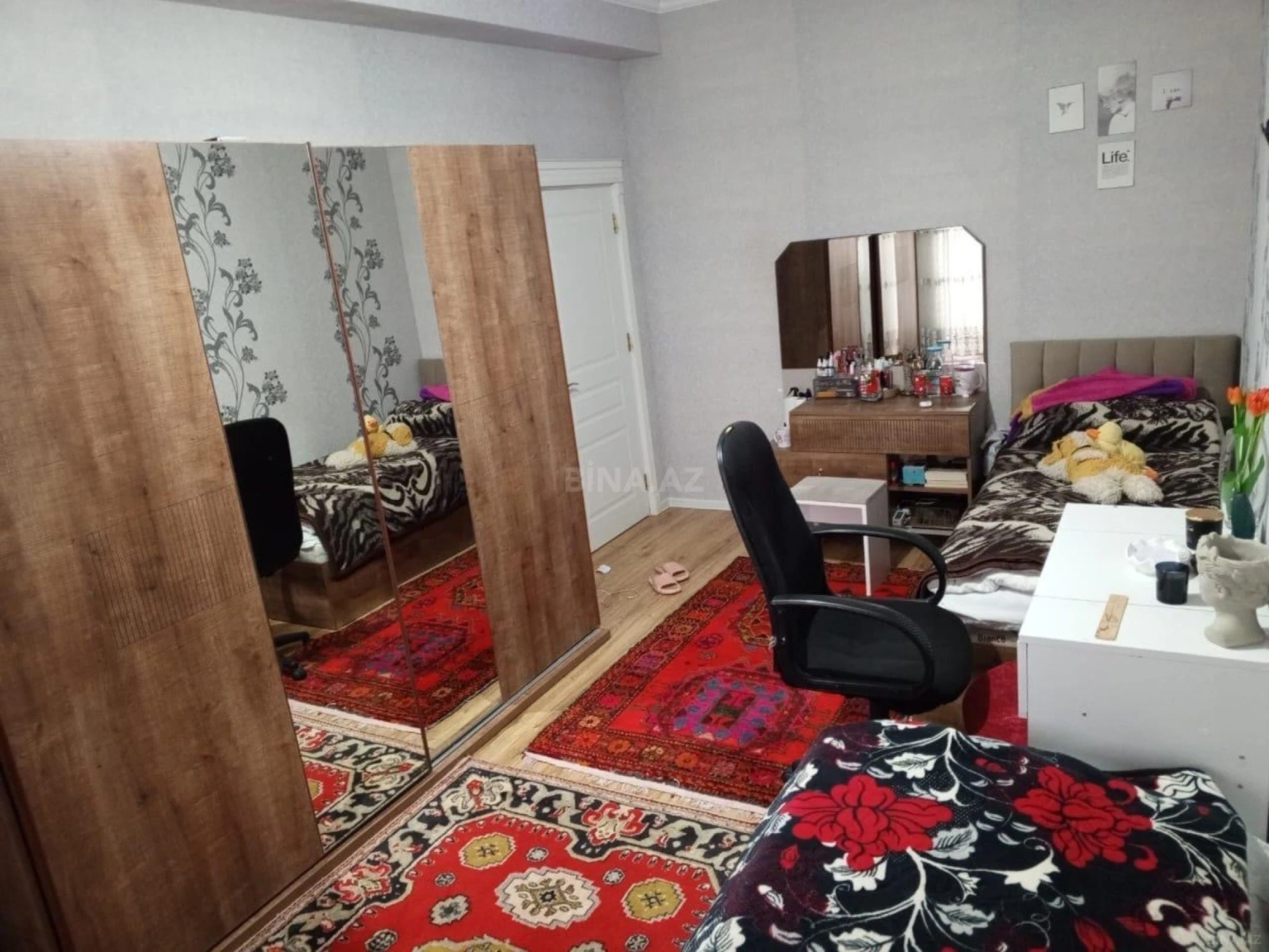 Satılır 3 otaqlı mənzil 124 m²