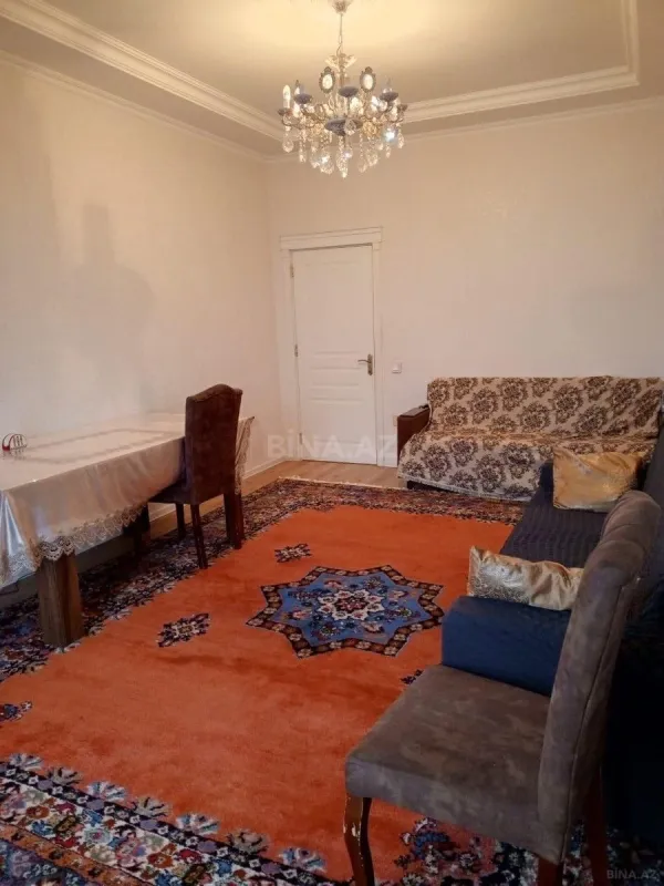 Satılır 3 otaqlı mənzil 124 m²