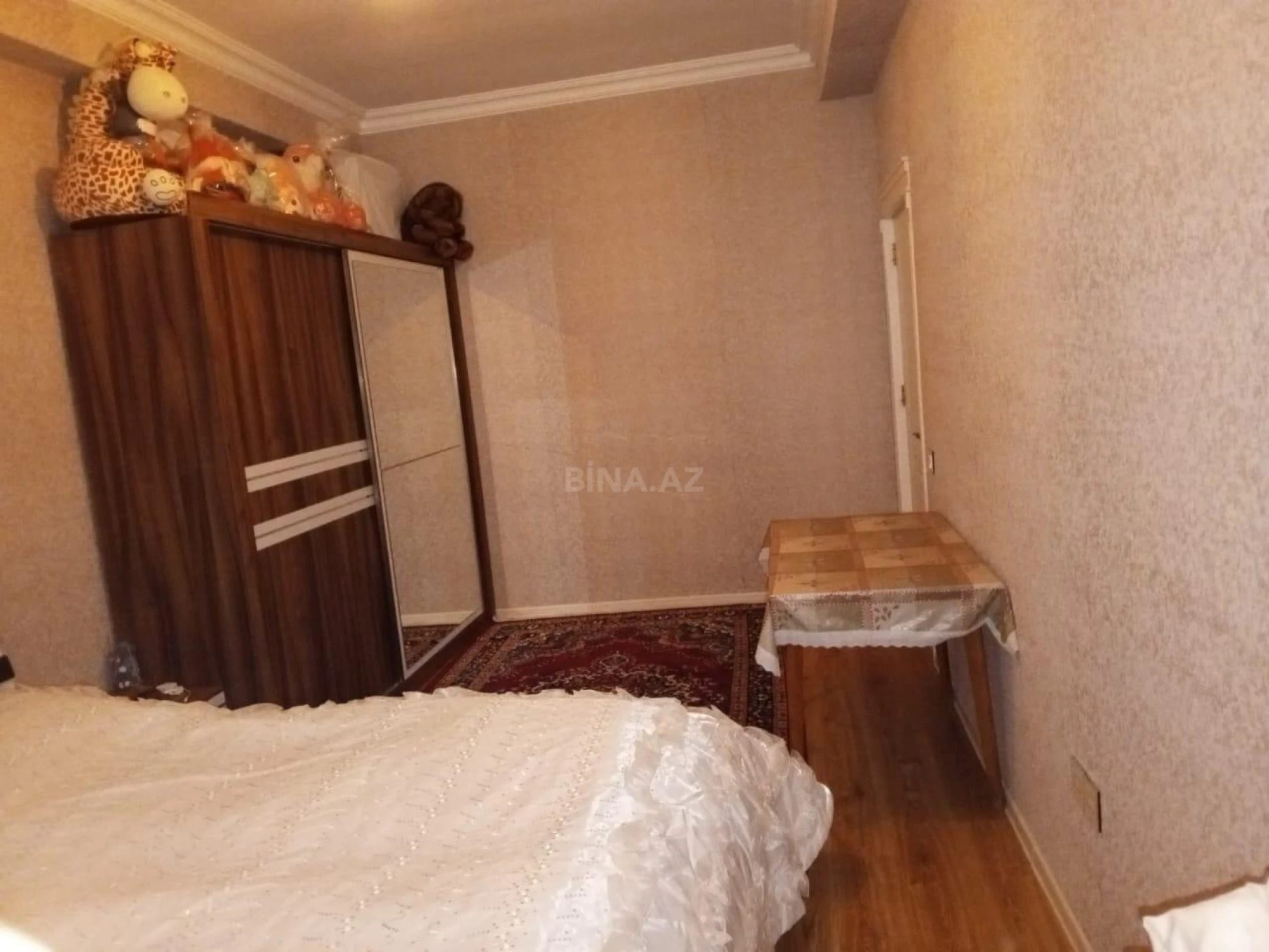 Satılır 3 otaqlı mənzil 124 m²