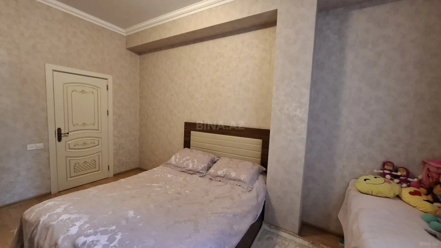 Satılır 2 otaqlı mənzil 80 m²