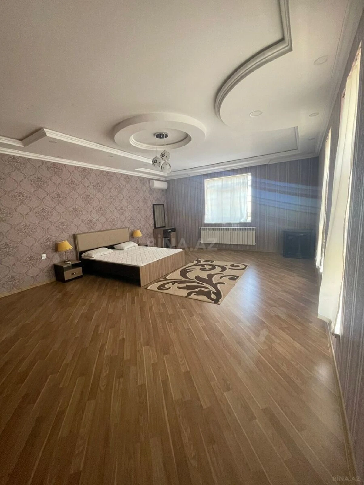 Satılır 5 otaqlı həyət evi 350 m²