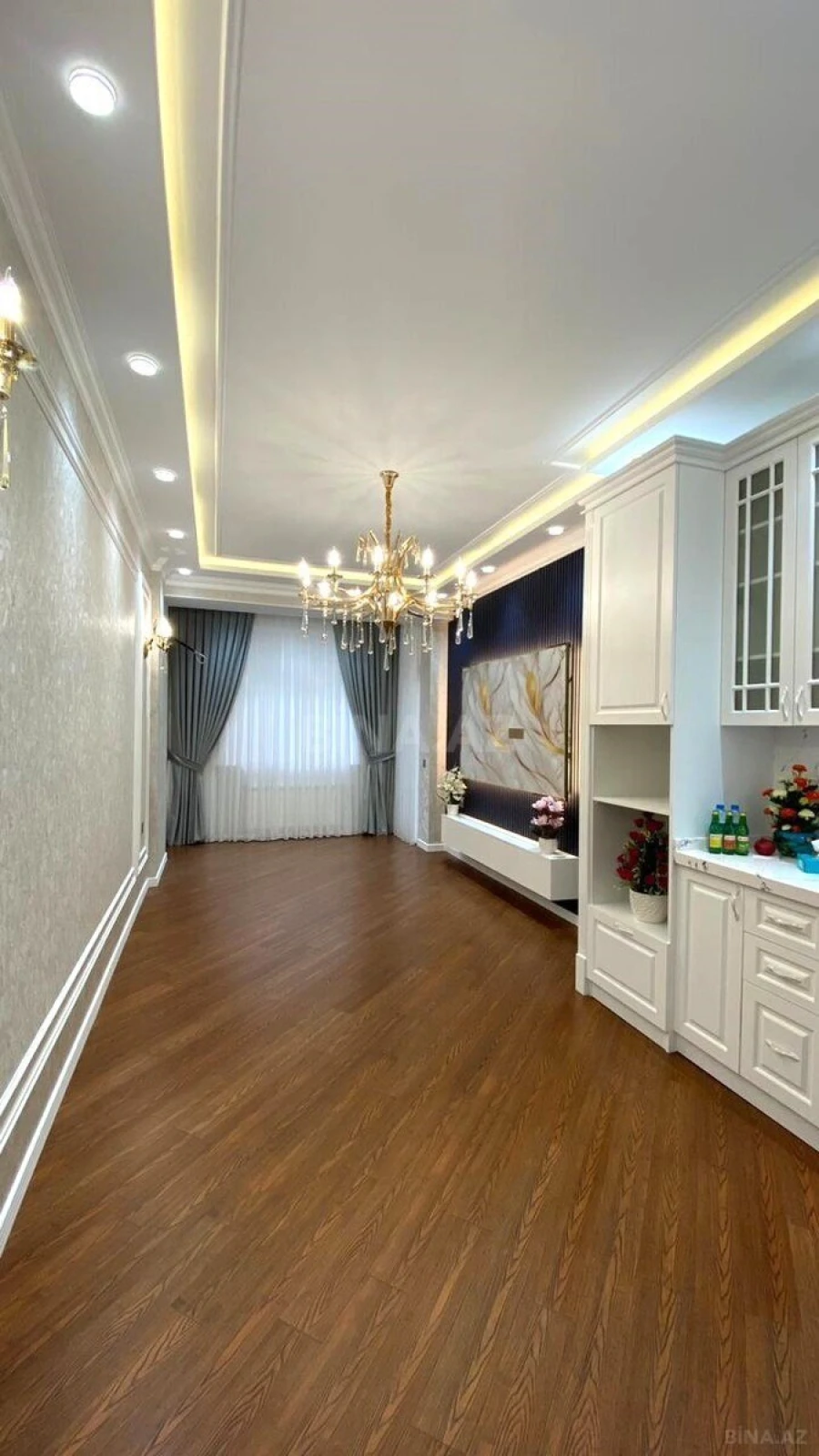 Satılır 3 otaqlı mənzil 105 m²