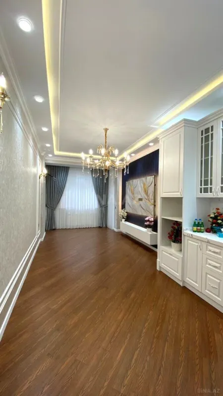Satılır 3 otaqlı mənzil 105 m²