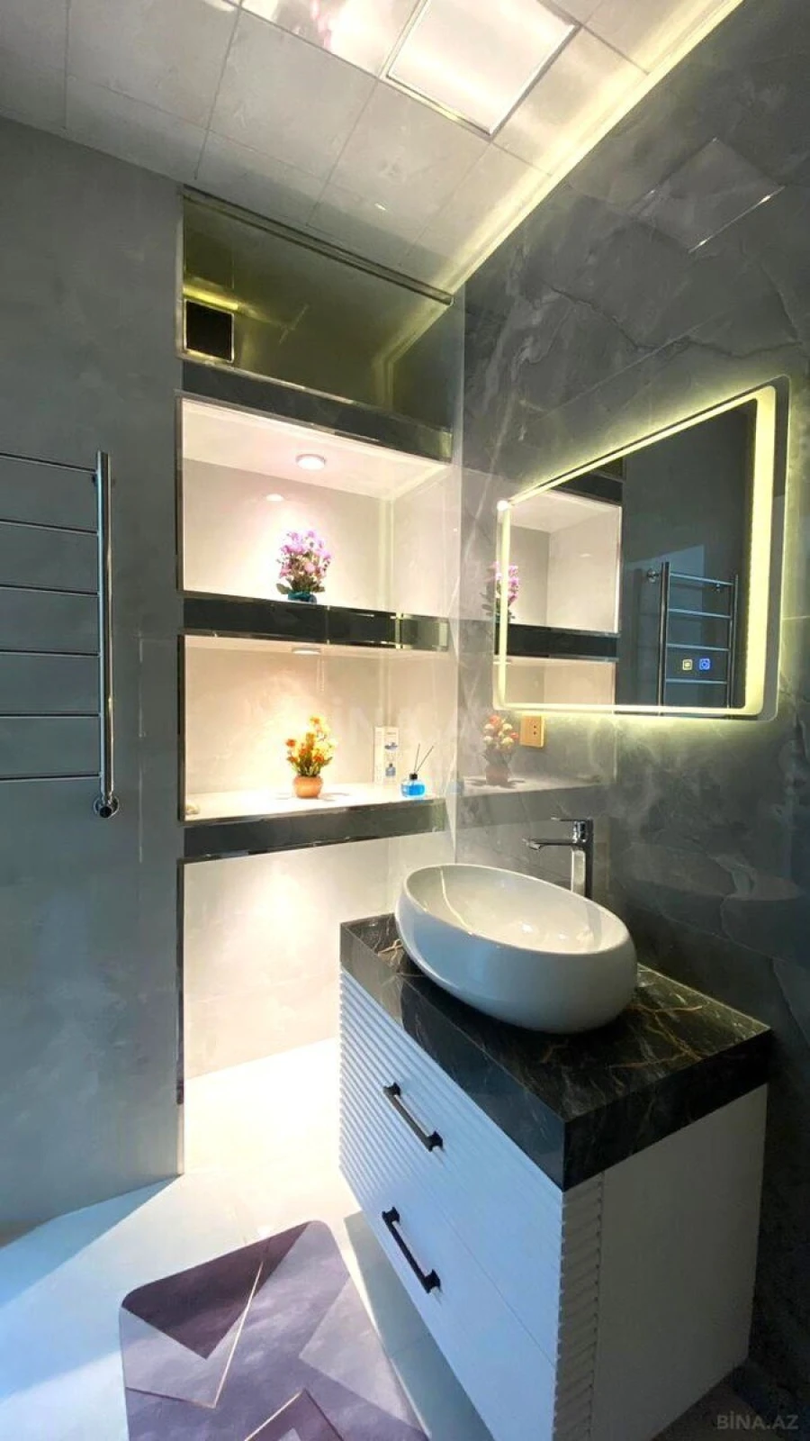 Satılır 3 otaqlı mənzil 105 m²