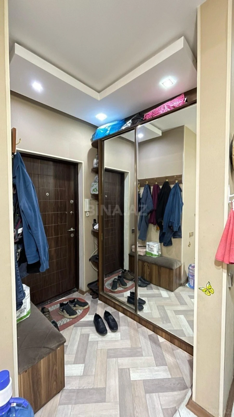 Satılır 4 otaqlı mənzil 110 m²