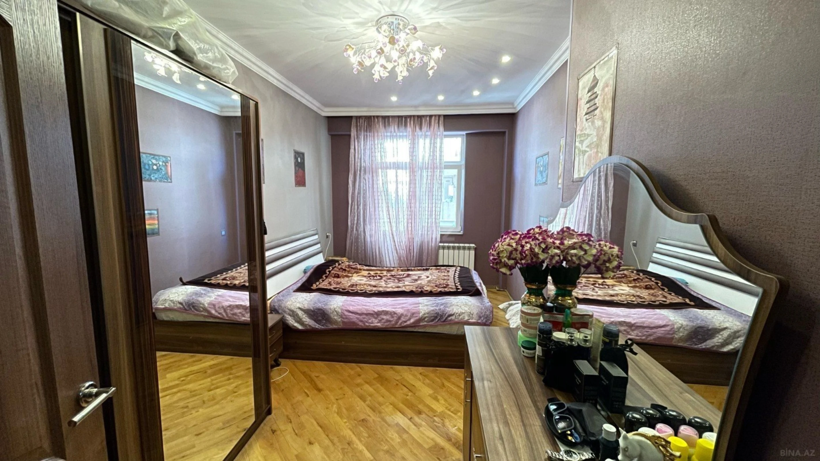 Satılır 4 otaqlı mənzil 110 m²