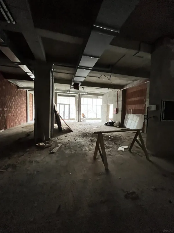 Satılır obyekt 340 m²