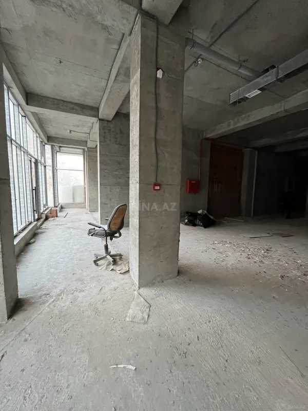 Satılır obyekt 340 m²