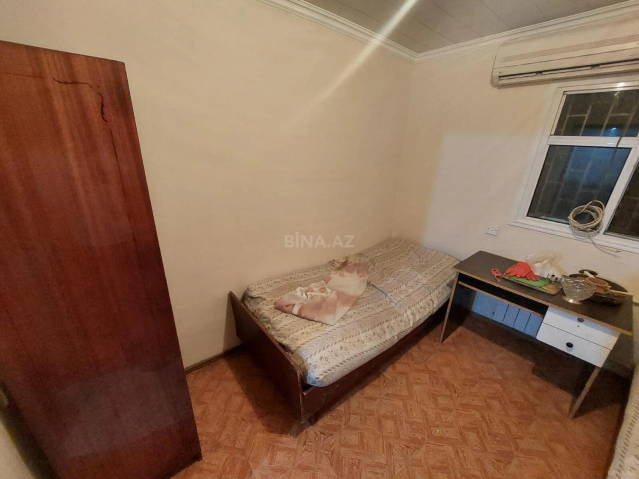 Satılır 4 otaqlı mənzil 75 m²