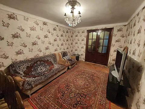 Satılır 4 otaqlı mənzil 75 m² — Bakı 4 otaq 75.00 m²