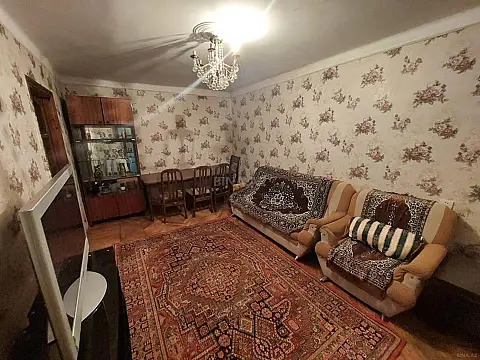 Satılır 4 otaqlı mənzil 75 m²