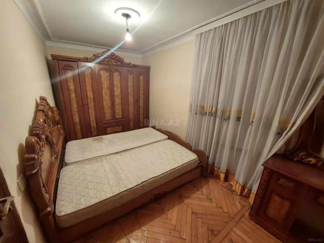 Satılır 4 otaqlı mənzil 75 m²