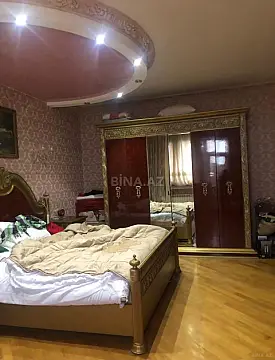 Satılır 4 otaqlı mənzil 180 m²