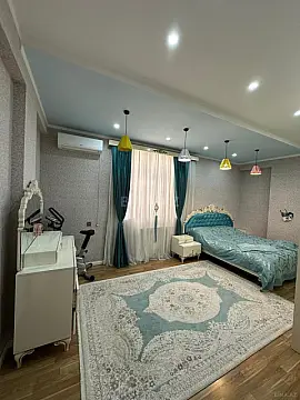 Satılır 3 otaqlı mənzil 136 m²