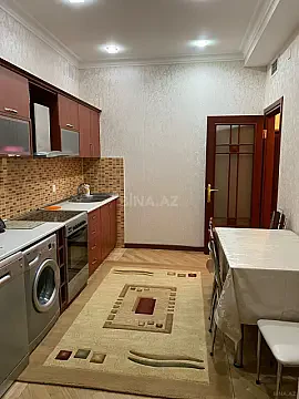 Kirayə verilir 2 otaqlı mənzil 77 m²
