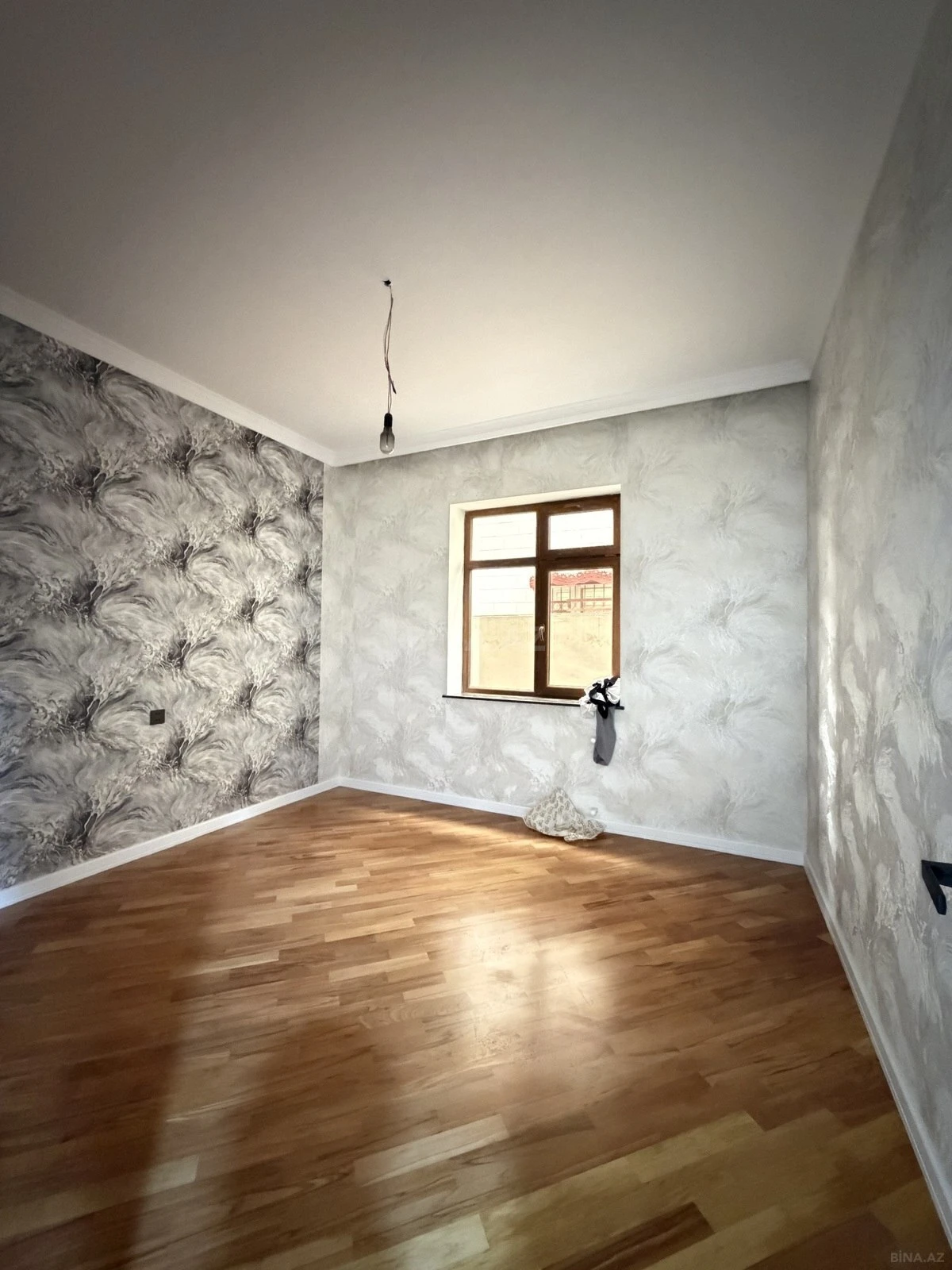 Satılır 6 otaqlı həyət evi 260 m²